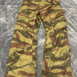 Burton Camouflage Men Bib Pants - Green and Brown